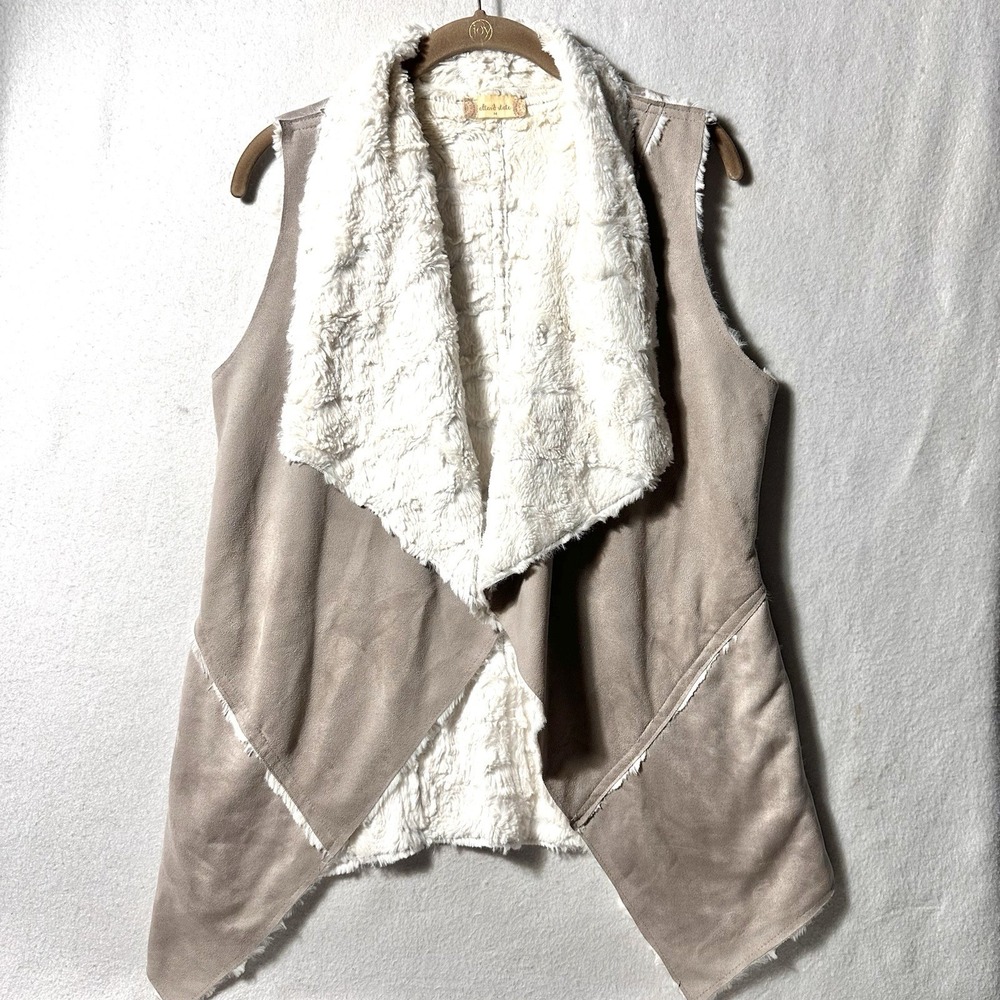 Altar'd State M Medium Faux Fur‎ Suede Open Front Vest Pockets Lined Waterfall